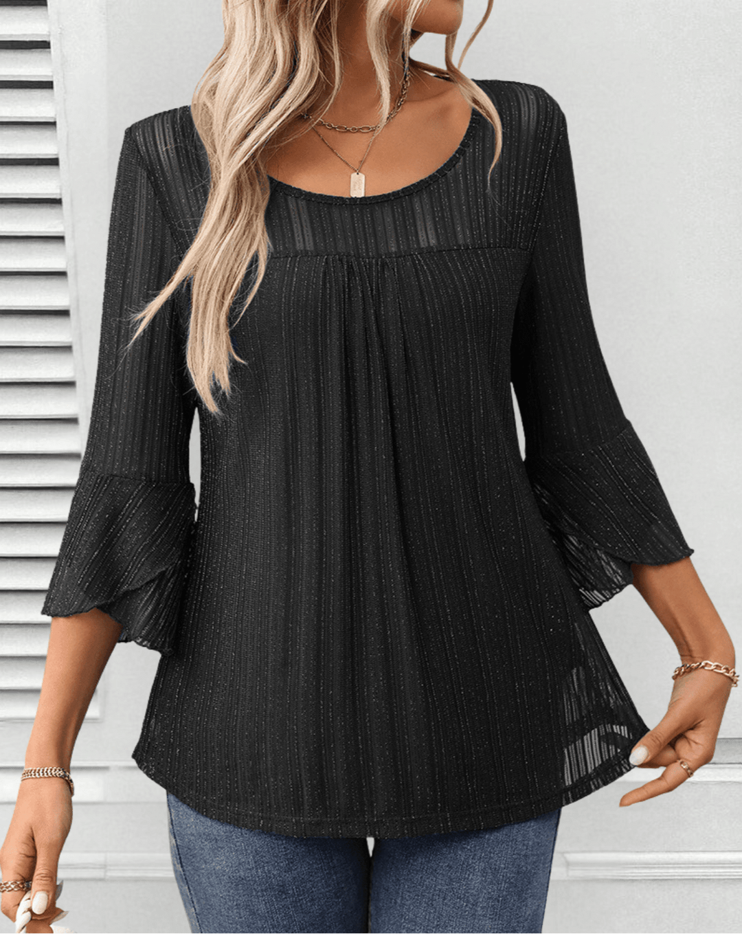 Larra | Sleek Pleated Blouse